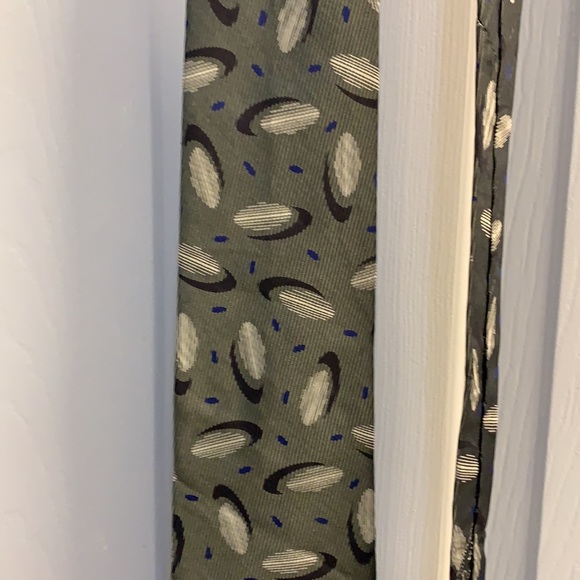 VALENTINO GREEN MULTICOLOR TIE - Picture 2 of 6